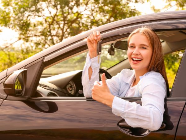 Choosing Between a 4x4 and a Compact Car for Your Aruba Holiday